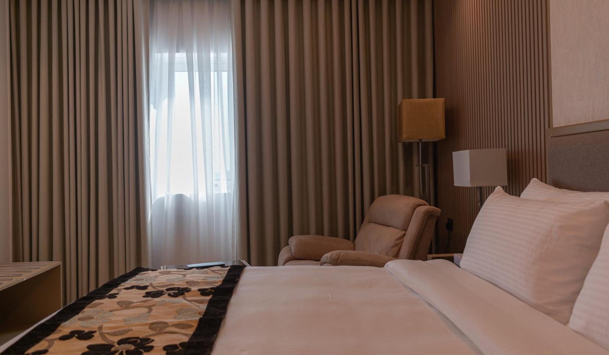 Best Western Plus Jeddah Hotel Madinah Road エクステリア 写真